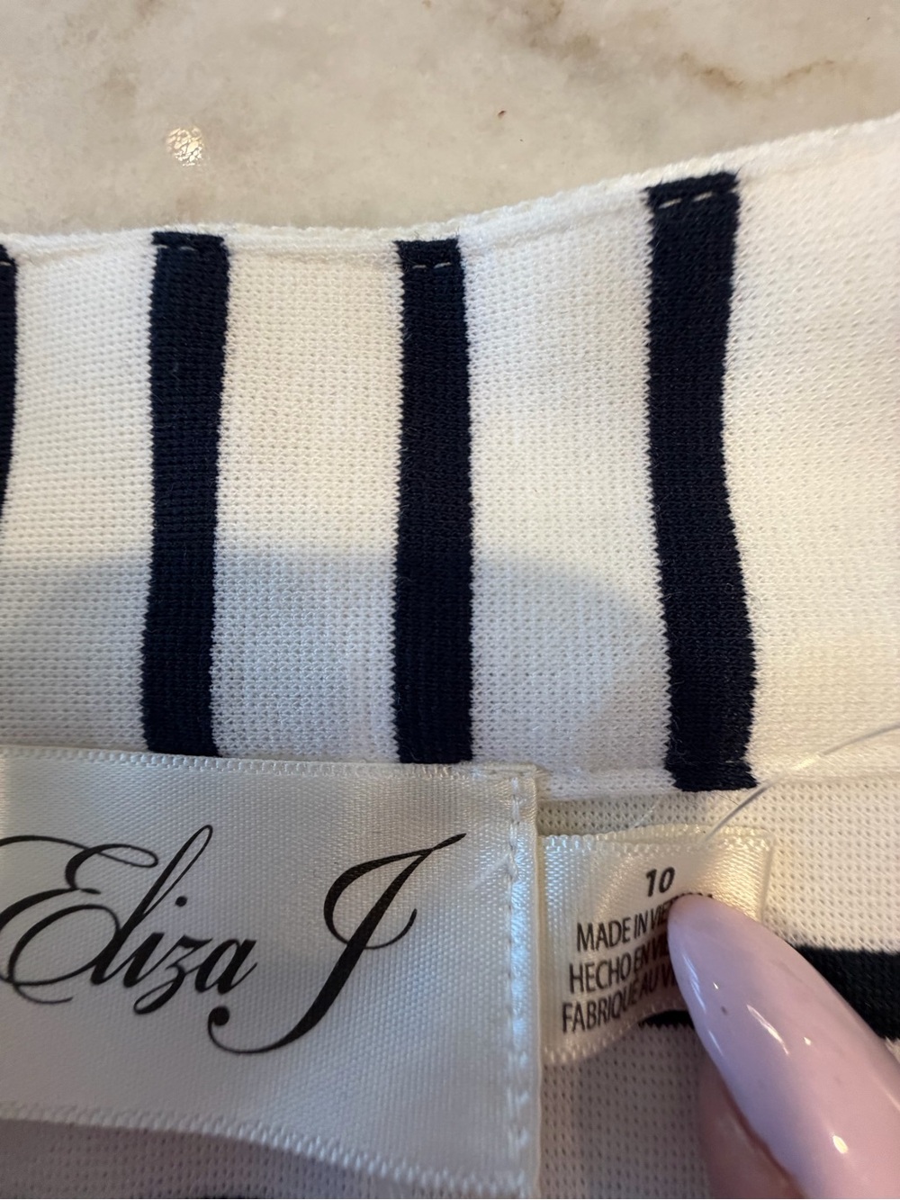 ELIZA  J stripped Sleeveless V-Neck Tiered Dress - White & Navy! 10 - Picture 4 of 5